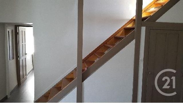 Appartement F2 à louer - 3 pièces - 43.0 m2 - CASTRES - 81 - MIDI-PYRENEES - Century 21 C.G.I. Appartement F2 à louer - 3 pièces - 43.0 m2 - CASTRES - 81 - MIDI-PYRENEES - Century 21 C.G.I.