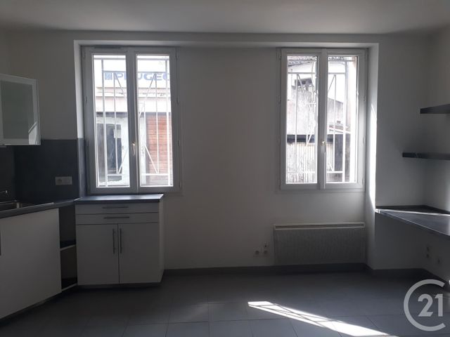 Afficher la photo en grand Studio à louer - 1 pièce - 22.71 m2 - CASTRES - 81 - MIDI-PYRENEES - Century 21 C.G.I.