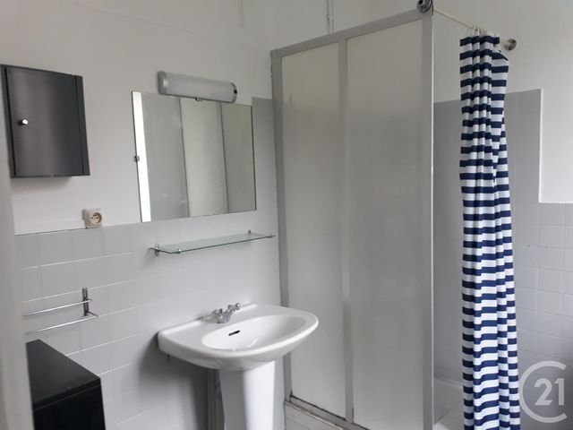 Afficher la photo en grand Appartement F2 à louer - 2 pièces - 37.0 m2 - CASTRES - 81 - MIDI-PYRENEES - Century 21 C.G.I.