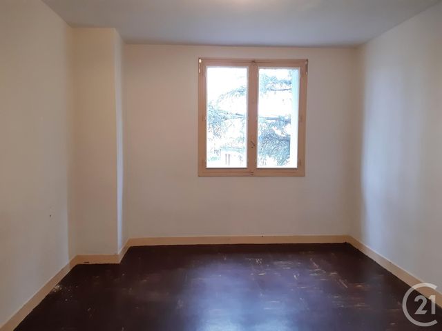 Afficher la photo en grand Appartement F3 à louer - 3 pièces - 90.0 m2 - CASTRES - 81 - MIDI-PYRENEES - Century 21 C.G.I.
