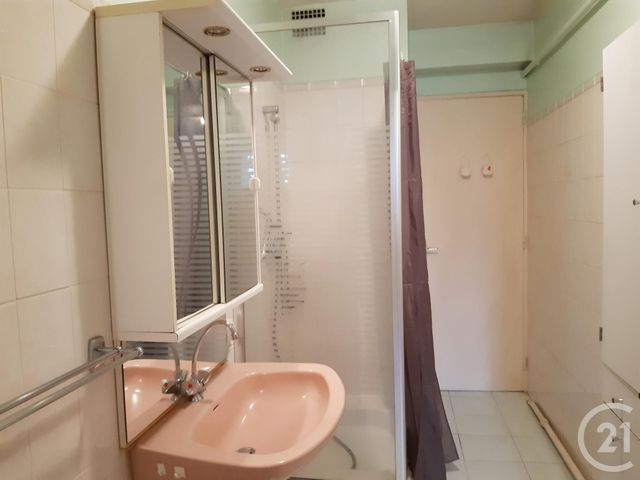 Afficher la photo en grand Appartement F3 à louer - 3 pièces - 90.0 m2 - CASTRES - 81 - MIDI-PYRENEES - Century 21 C.G.I.