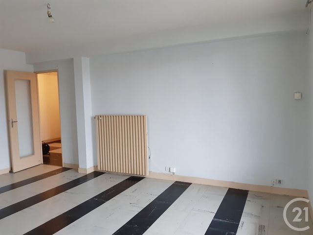 Afficher la photo en grand Appartement F3 à louer - 3 pièces - 90.0 m2 - CASTRES - 81 - MIDI-PYRENEES - Century 21 C.G.I.