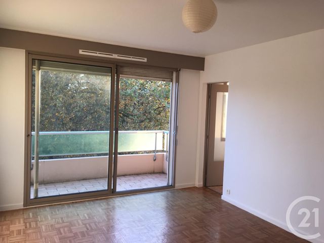 Afficher la photo en grand Appartement T1 à vendre - 1 pièce - 30.04 m2 - CASTRES - 81 - MIDI-PYRENEES - Century 21 C.G.I.
