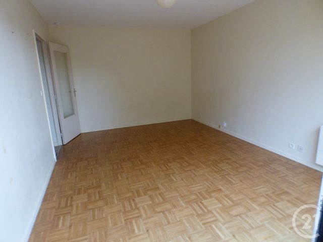 Afficher la photo en grand Appartement T1 à vendre - 1 pièce - 30.04 m2 - CASTRES - 81 - MIDI-PYRENEES - Century 21 C.G.I.