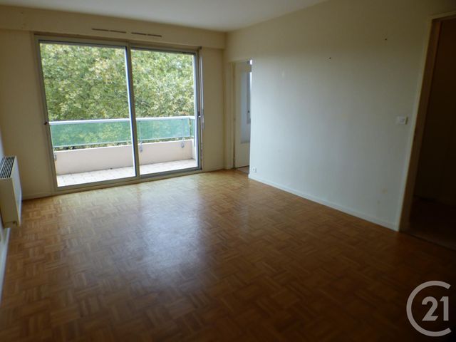 Afficher la photo en grand Appartement T1 à vendre - 1 pièce - 30.04 m2 - CASTRES - 81 - MIDI-PYRENEES - Century 21 C.G.I.