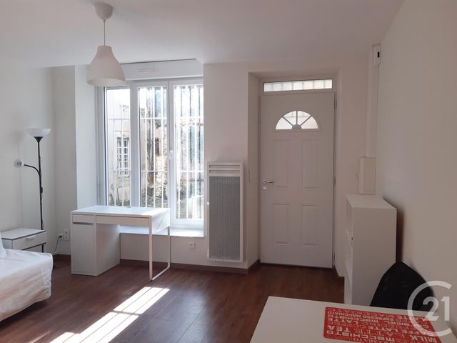 Studio à louer - 1 pièce - 25.0 m2 - CASTRES - 81 - MIDI-PYRENEES - Century 21 C.G.I.