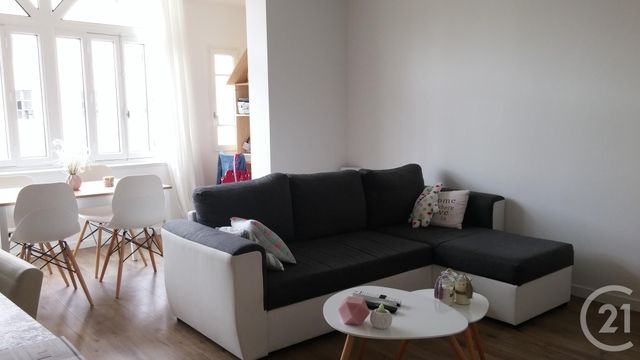 Appartement F2 à louer - 2 pièces - 53.0 m2 - CASTRES - 81 - MIDI-PYRENEES - Century 21 C.G.I.