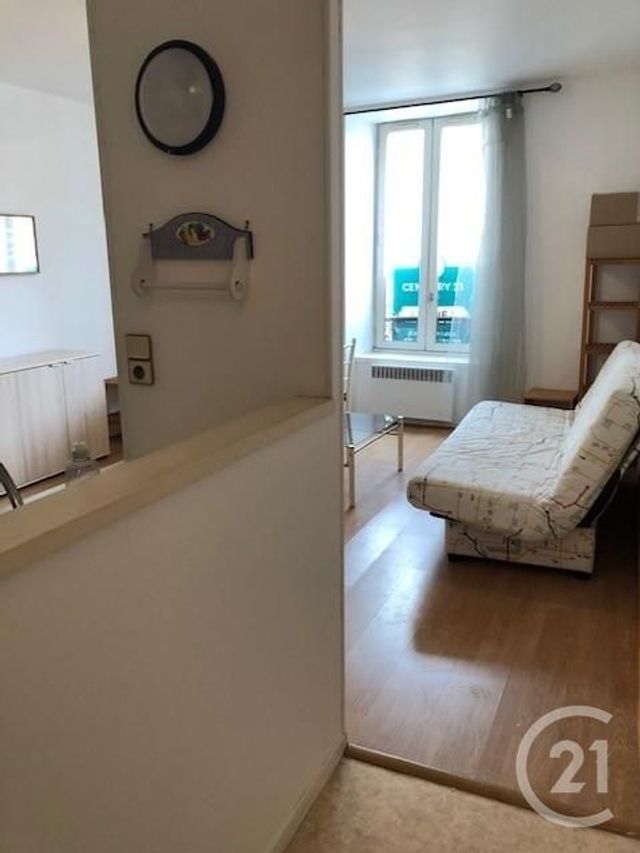 Appartement F1 à louer - 1 pièce - 27.32 m2 - CASTRES - 81 - MIDI-PYRENEES - Century 21 C.G.I.