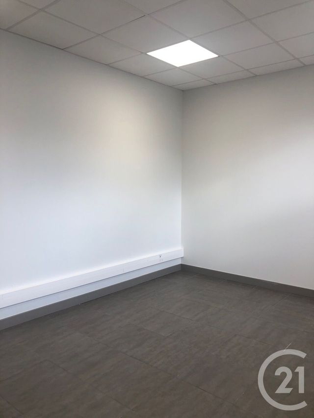 Appartement Local à louer - 1 pièce - 17.0 m2 - CASTRES - 81 - MIDI-PYRENEES - Century 21 C.G.I.