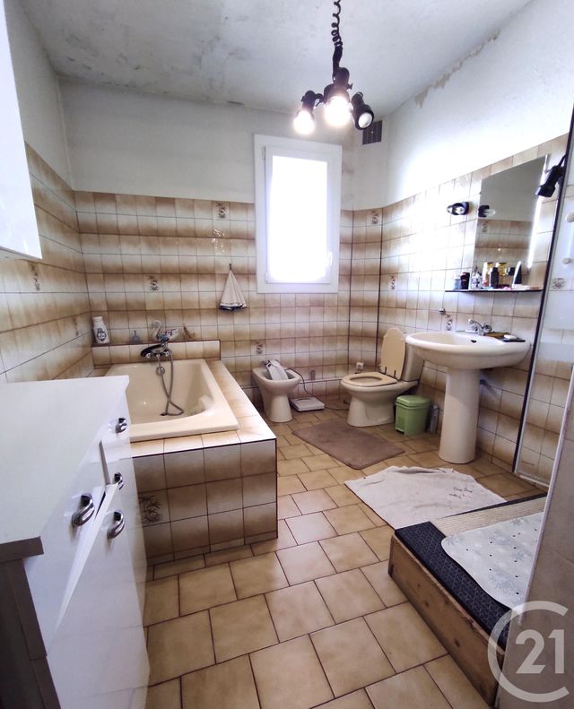 Afficher la photo en grand Appartement à vendre - 7 pièces - 147.66 m2 - CASTRES - 81 - MIDI-PYRENEES - Century 21 C.G.I.