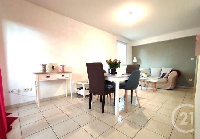 Appartement F2 à vendre - 2 pièces - 47.7 m2 - CASTRES - 81 - MIDI-PYRENEES - Century 21 C.G.I.
