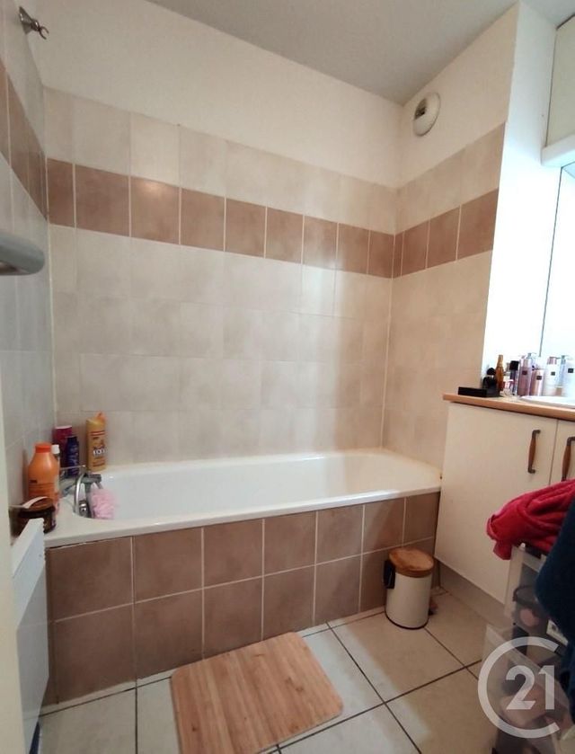 Appartement F2 à vendre - 2 pièces - 47.7 m2 - CASTRES - 81 - MIDI-PYRENEES - Century 21 C.G.I.