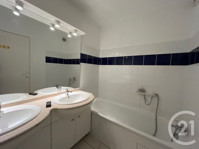 Appartement F3 à vendre - 3 pièces - 71.53 m2 - CASTRES - 81 - MIDI-PYRENEES - Century 21 C.G.I.