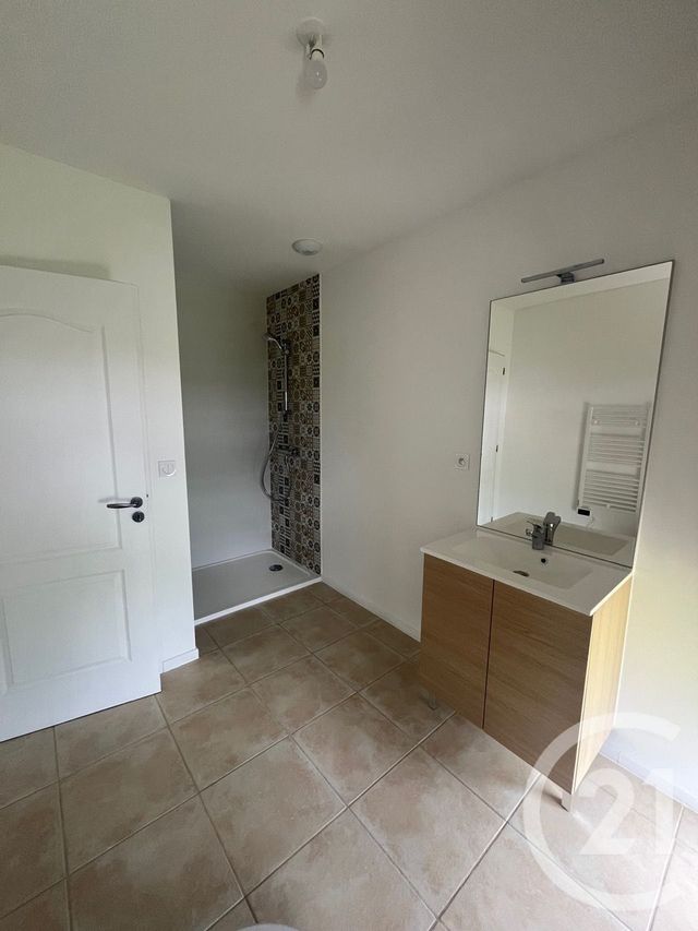 Appartement T3 à louer - 3 pièces - 89.72 m2 - SOUAL - 81 - MIDI-PYRENEES - Century 21 C.G.I.