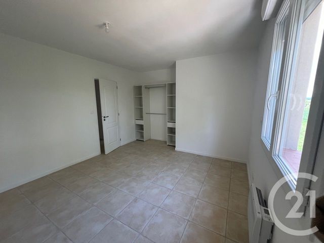 Appartement T3 à louer - 3 pièces - 89.72 m2 - SOUAL - 81 - MIDI-PYRENEES - Century 21 C.G.I.