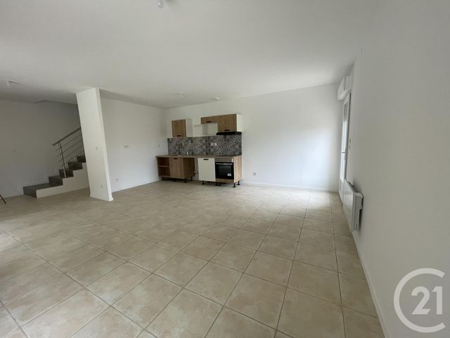 Appartement T3 à louer - 3 pièces - 89.72 m2 - SOUAL - 81 - MIDI-PYRENEES - Century 21 C.G.I.