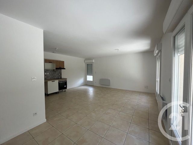 Appartement T3 à louer - 3 pièces - 89.72 m2 - SOUAL - 81 - MIDI-PYRENEES - Century 21 C.G.I.