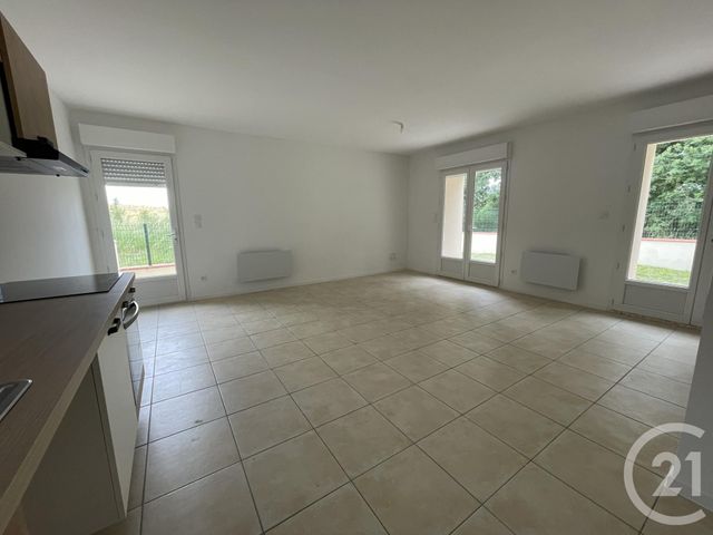 Appartement T3 à louer - 3 pièces - 89.72 m2 - SOUAL - 81 - MIDI-PYRENEES - Century 21 C.G.I.