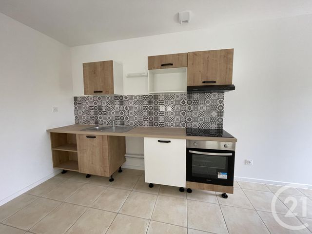 Appartement T3 à louer - 3 pièces - 89.72 m2 - SOUAL - 81 - MIDI-PYRENEES - Century 21 C.G.I.