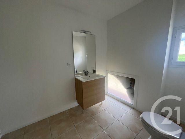 Appartement T3 à louer - 3 pièces - 89.72 m2 - SOUAL - 81 - MIDI-PYRENEES - Century 21 C.G.I.