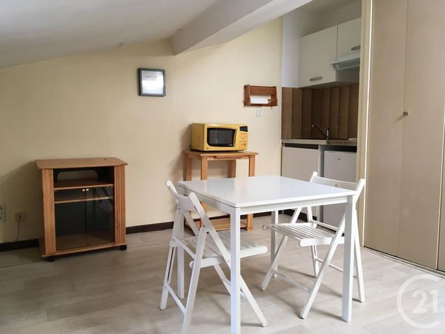 Appartement Studio à louer - 1 pièce - 25.0 m2 - CASTRES - 81 - MIDI-PYRENEES - Century 21 C.G.I.