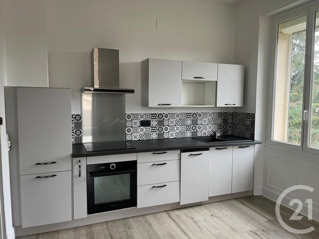 Appartement T3 à louer - 3 pièces - 71.2 m2 - MAZAMET - 81 - MIDI-PYRENEES - Century 21 C.G.I.