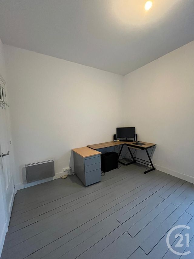 Appartement T3 à louer - 3 pièces - 71.2 m2 - MAZAMET - 81 - MIDI-PYRENEES - Century 21 C.G.I.