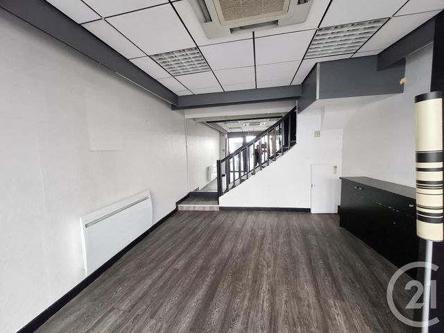 commerce à louer - 86.0 m2 - CASTRES - 81 - MIDI-PYRENEES - Century 21 C.G.I.