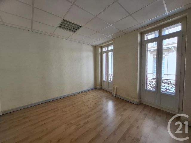 commerce à louer - 86.0 m2 - CASTRES - 81 - MIDI-PYRENEES - Century 21 C.G.I.