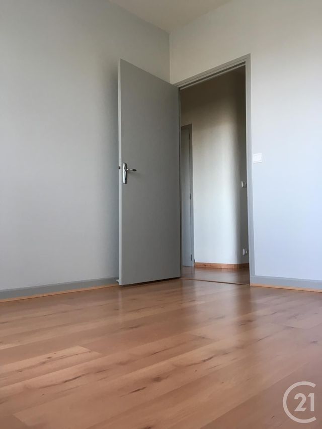 Appartement F4 à louer - 4 pièces - 89.28 m2 - CASTRES - 81 - MIDI-PYRENEES - Century 21 C.G.I.