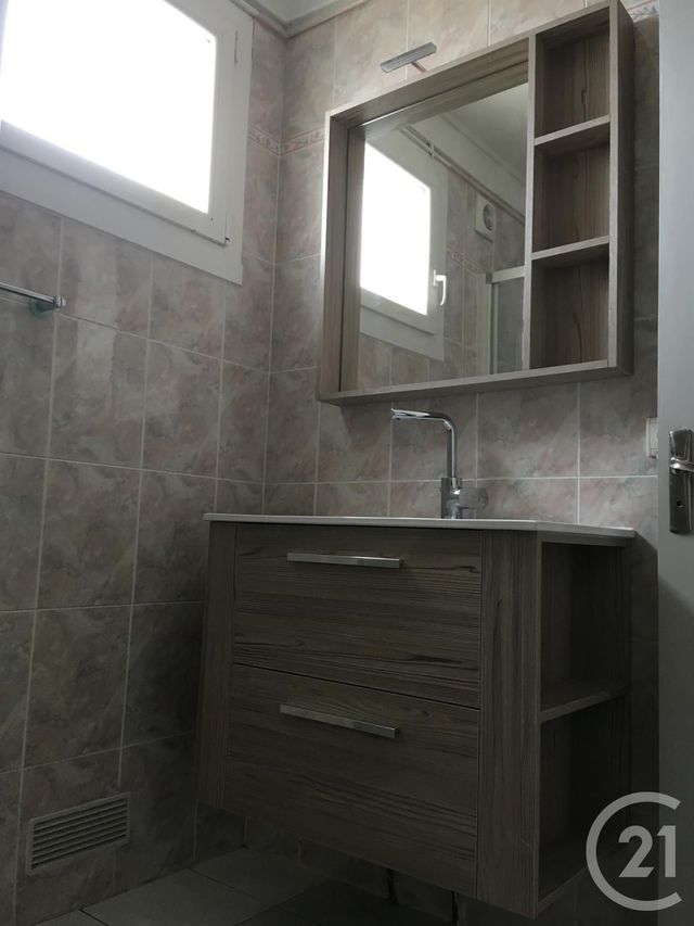 Appartement F4 à louer - 4 pièces - 89.28 m2 - CASTRES - 81 - MIDI-PYRENEES - Century 21 C.G.I.