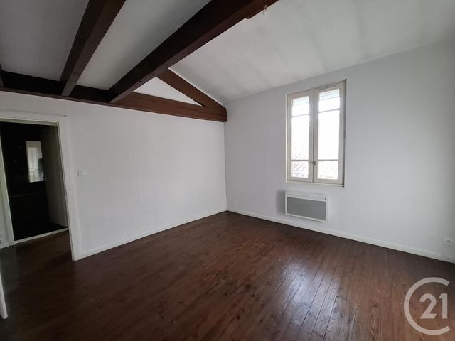Appartement F3 à louer - 3 pièces - 70.0 m2 - CASTRES - 81 - MIDI-PYRENEES - Century 21 C.G.I.