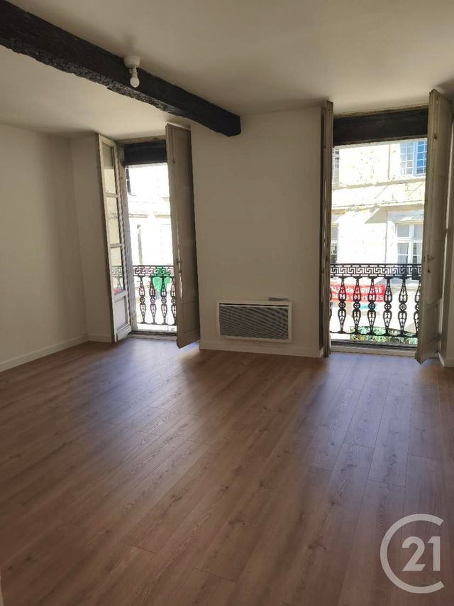 Appartement F3 à vendre - 5 pièces - 63.0 m2 - CASTRES - 81 - MIDI-PYRENEES - Century 21 C.G.I.