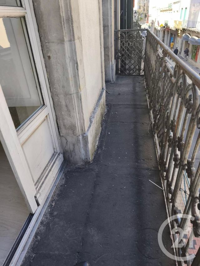 Appartement F3 à vendre - 5 pièces - 63.0 m2 - CASTRES - 81 - MIDI-PYRENEES - Century 21 C.G.I.