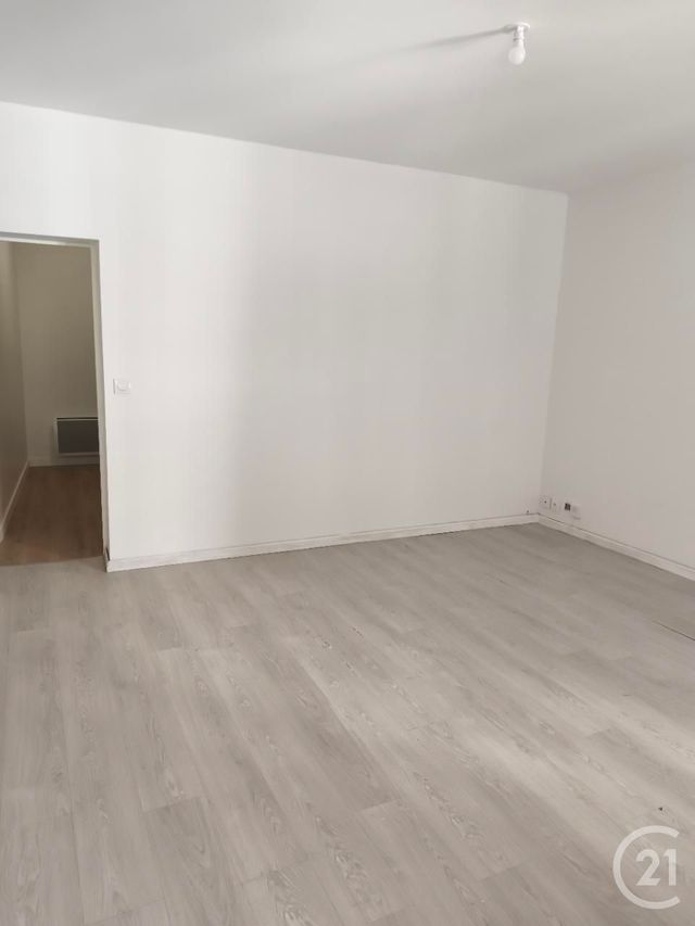 Appartement F3 à vendre - 5 pièces - 63.0 m2 - CASTRES - 81 - MIDI-PYRENEES - Century 21 C.G.I.
