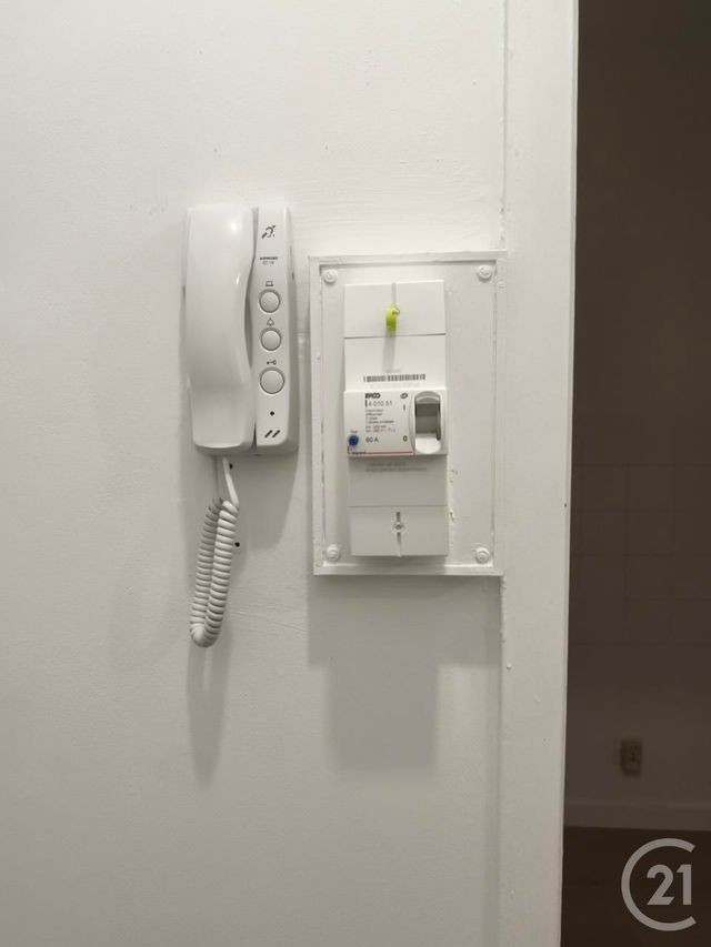 Appartement F3 à vendre - 5 pièces - 63.0 m2 - CASTRES - 81 - MIDI-PYRENEES - Century 21 C.G.I.