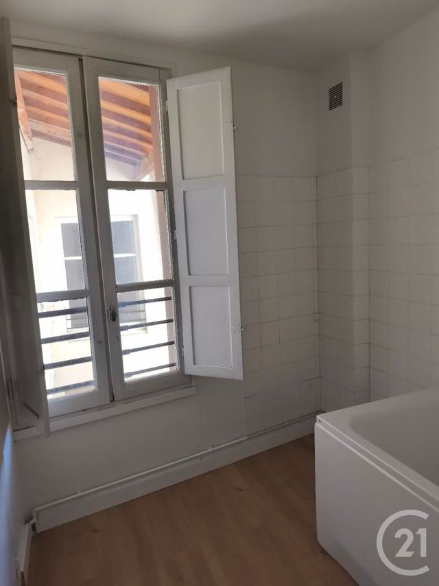 Appartement F3 bis à vendre - 5 pièces - 72.0 m2 - CASTRES - 81 - MIDI-PYRENEES - Century 21 C.G.I.
