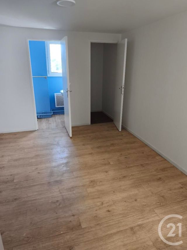 Appartement F3 bis à vendre - 5 pièces - 72.0 m2 - CASTRES - 81 - MIDI-PYRENEES - Century 21 C.G.I.