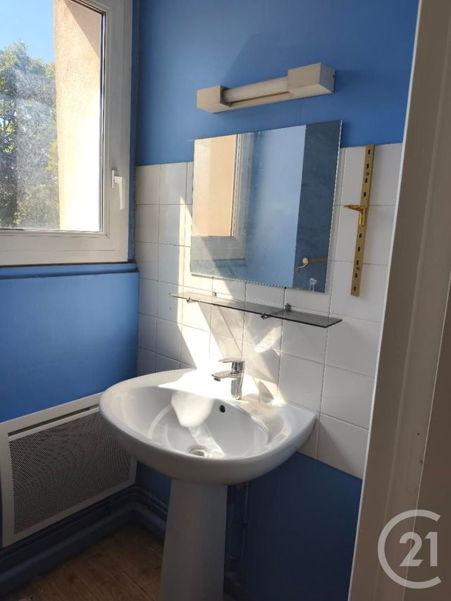 Appartement F3 bis à vendre - 5 pièces - 72.0 m2 - CASTRES - 81 - MIDI-PYRENEES - Century 21 C.G.I.