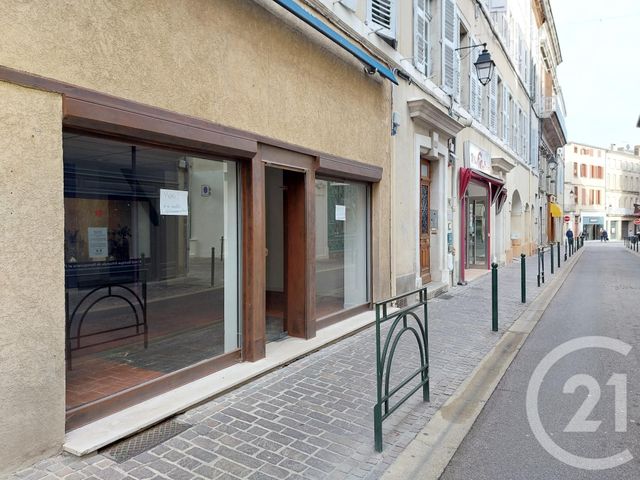 Appartement F3 à louer - 3 pièces - 90.0 m2 - CASTRES - 81 - MIDI-PYRENEES - Century 21 C.G.I.