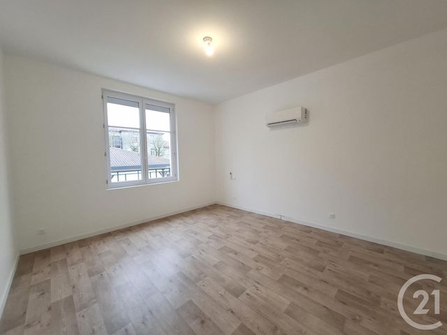 Appartement F3 à louer - 3 pièces - 86.0 m2 - CASTRES - 81 - MIDI-PYRENEES - Century 21 C.G.I.