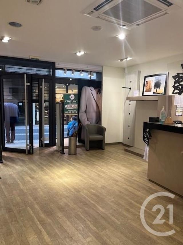 commerce à louer - 120.0 m2 - CASTRES - 81 - MIDI-PYRENEES - Century 21 C.G.I.