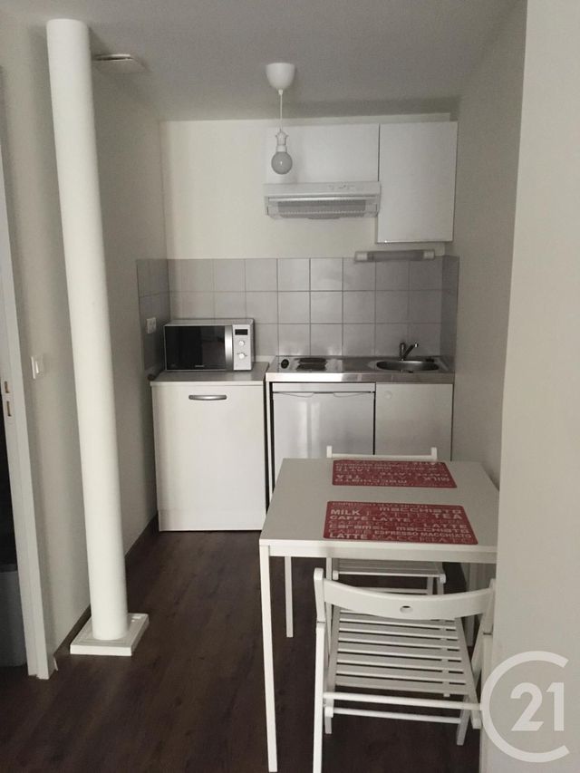 Appartement Studio à louer - 1 pièce - 25.0 m2 - CASTRES - 81 - MIDI-PYRENEES - Century 21 C.G.I.