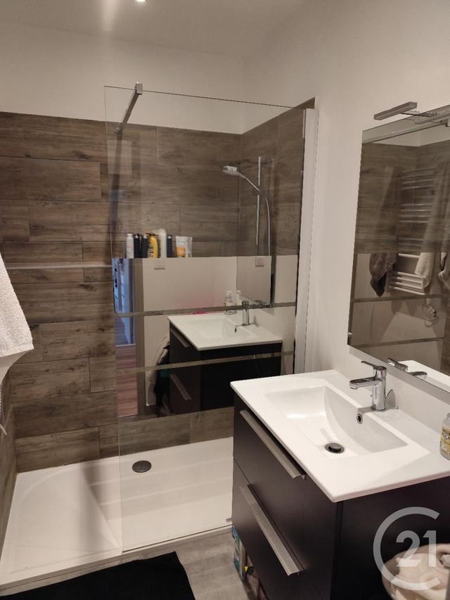 Appartement F3 à vendre - 3 pièces - 66.65 m2 - CASTRES - 81 - MIDI-PYRENEES - Century 21 C.G.I.