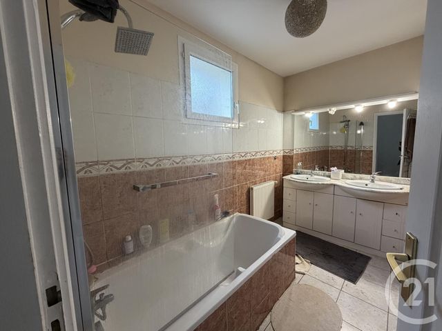 maison à louer - 6 pièces - 122.35 m2 - CASTRES - 81 - MIDI-PYRENEES - Century 21 C.G.I.