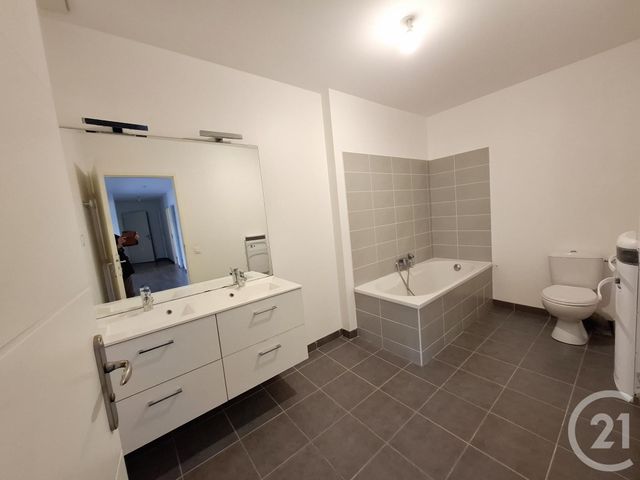 Appartement F4 à louer - 4 pièces - 108.0 m2 - CASTRES - 81 - MIDI-PYRENEES - Century 21 C.G.I.