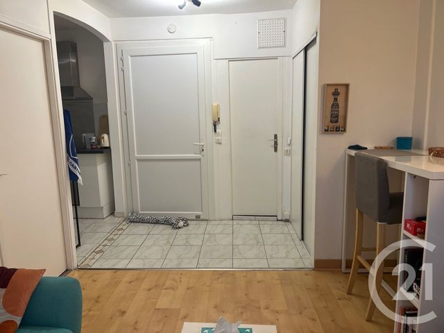 Appartement T2 à louer - 2 pièces - 29.79 m2 - CASTRES - 81 - MIDI-PYRENEES - Century 21 C.G.I.