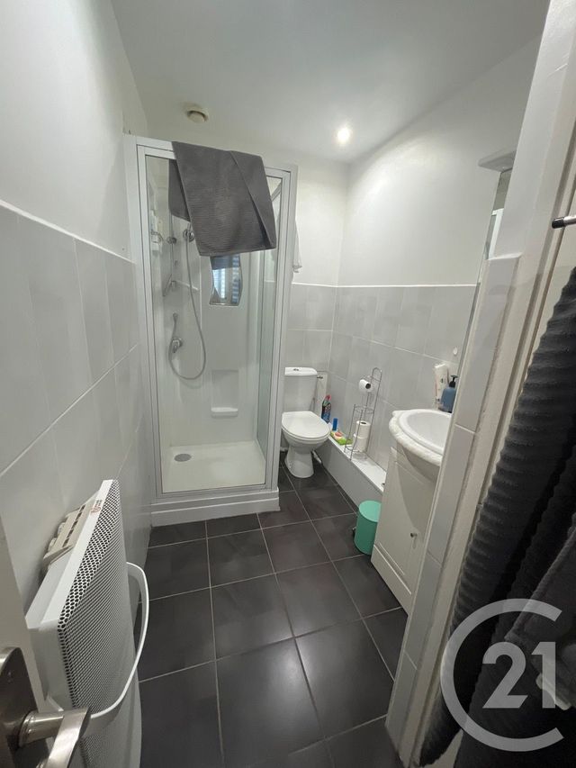 Appartement T2 à louer - 2 pièces - 29.79 m2 - CASTRES - 81 - MIDI-PYRENEES - Century 21 C.G.I.