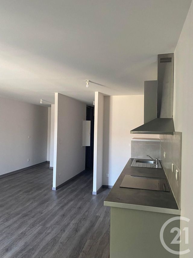 Appartement F1 à louer - 1 pièce - 38.0 m2 - CASTRES - 81 - MIDI-PYRENEES - Century 21 C.G.I.