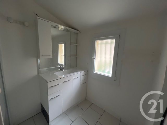Appartement T2 à louer - 2 pièces - 32.57 m2 - CASTRES - 81 - MIDI-PYRENEES - Century 21 C.G.I.